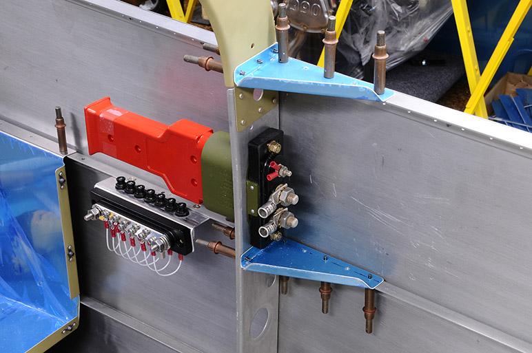 2009.01.12_-_RV-8_-_Ground_Power_Plug_Reenforcement_(2).jpg