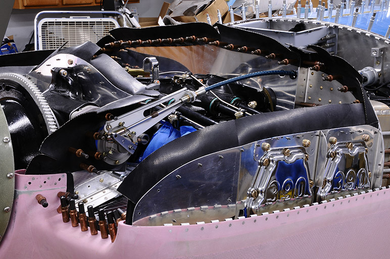 2009.10.17_-_RV-8_-_Fabricating_Rubber_Gaskets_For_Engine_Baffling_(22).jpg