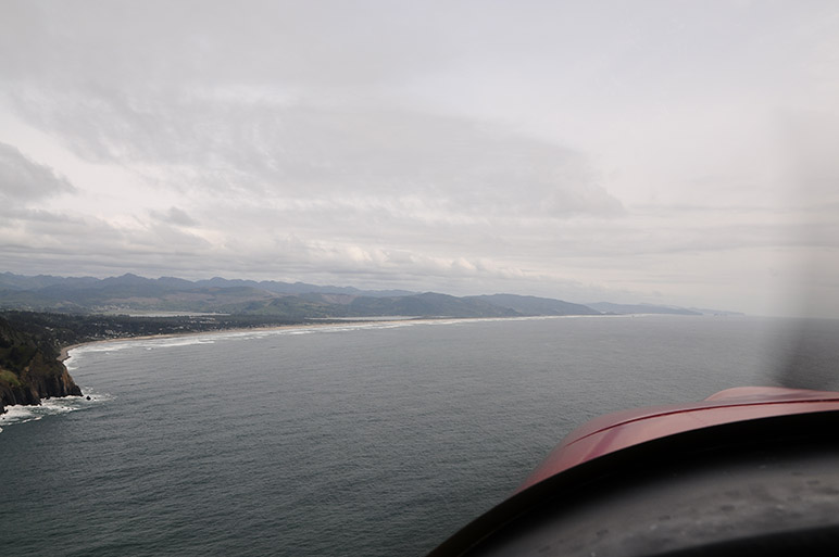 2010.04.30_-_RV-8_-_Trip_To_Vernonia,_RV_Checkout_Day_2_-_Session_2,_Flight_To_Oregon_Coast_(13).jpg