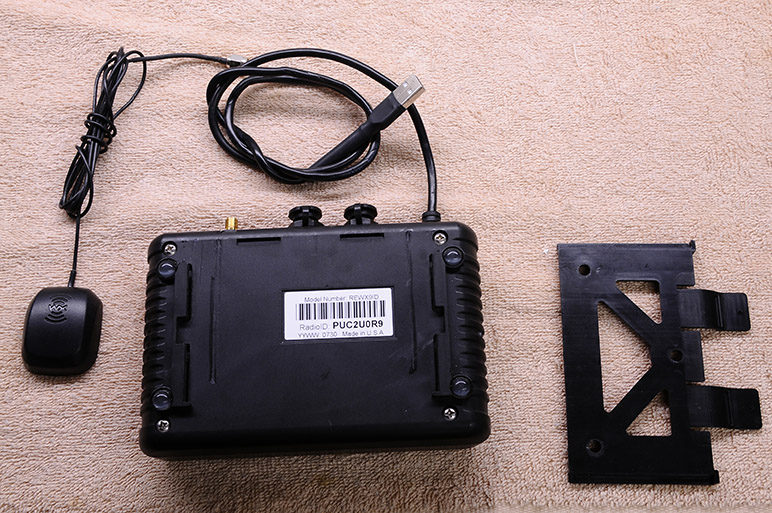 2011.07.02_-_WxWorx_XM_Aircraft_Weather_&_Audio_Receiver_with_USB_Interface_&_Antenna_(2).jpg