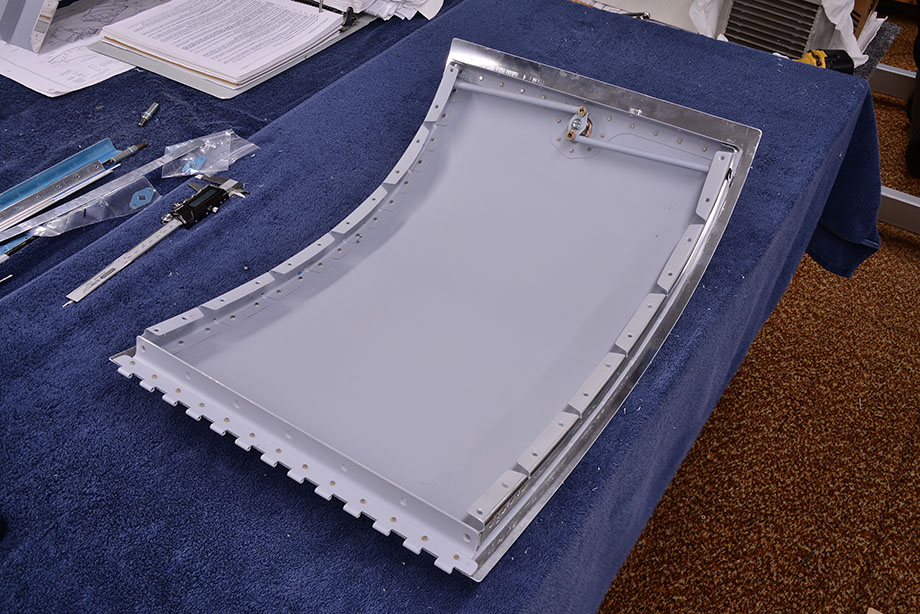 2014.06.29_-_RV-8_-_Rebuild_-_Front_Baggage_Door_-_Assembly_&_Lift_Strut_Installation_(2).jpg
