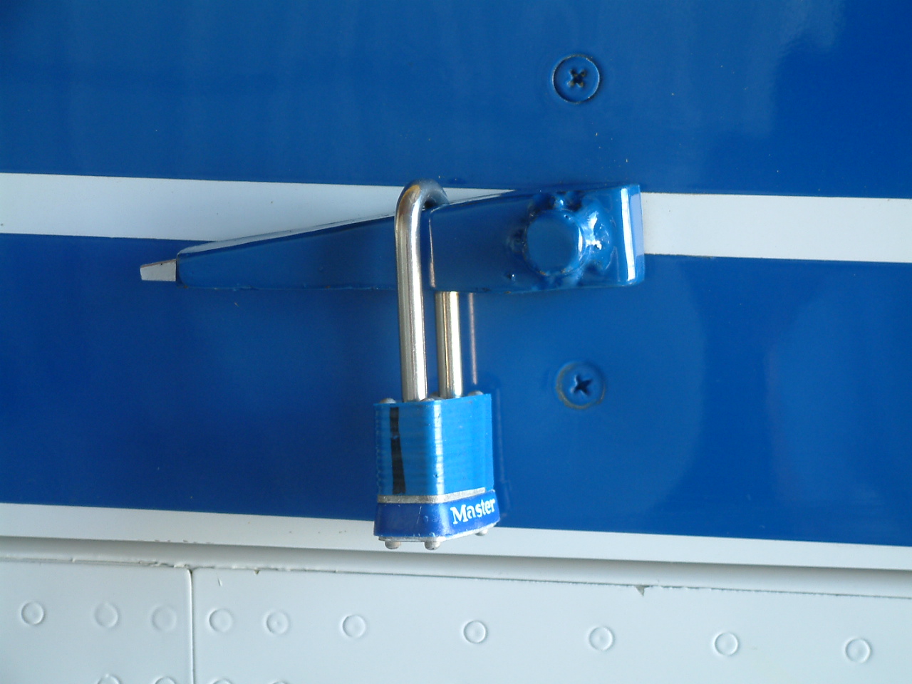 door_002.jpg