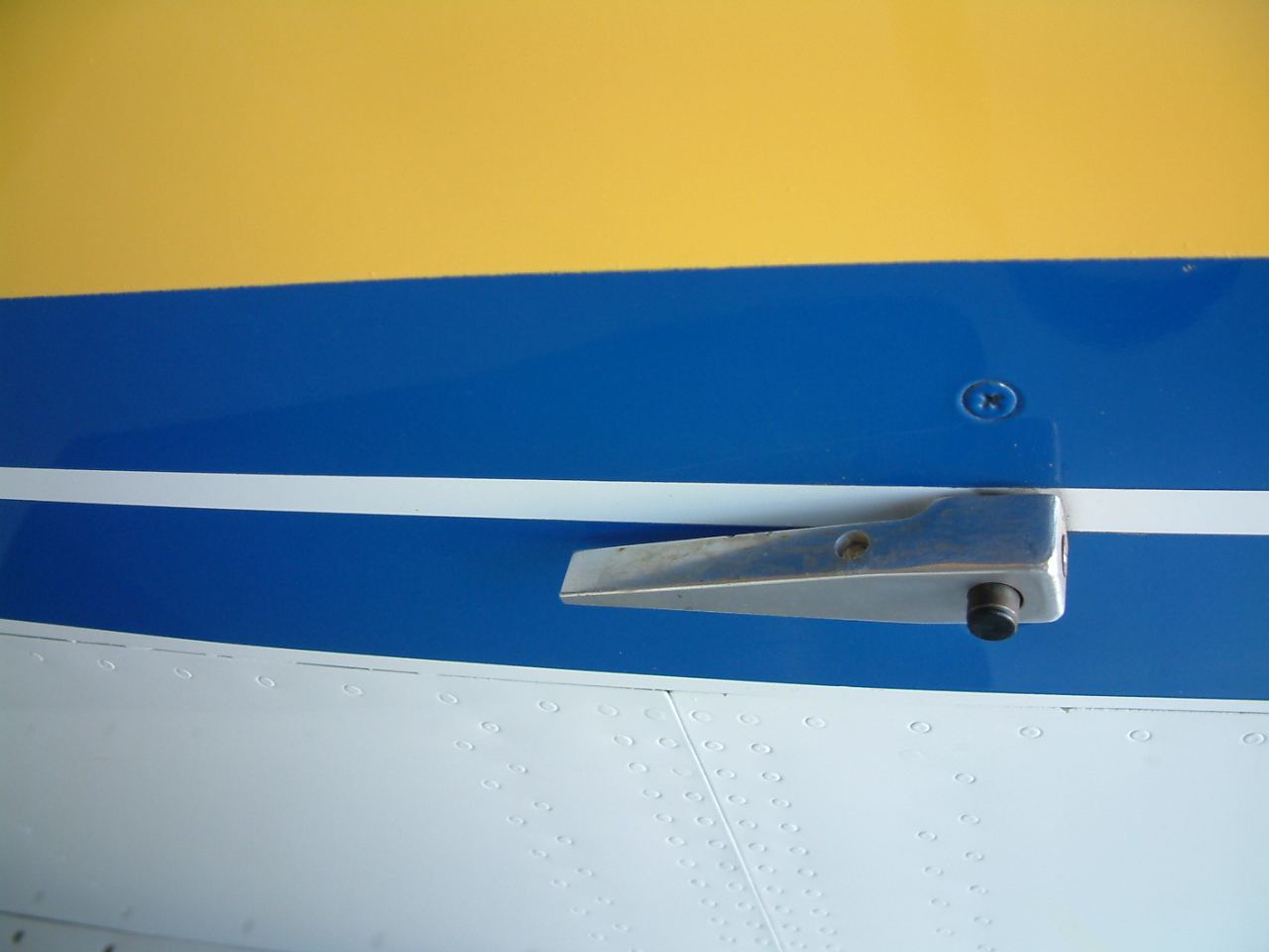 door_004.jpg