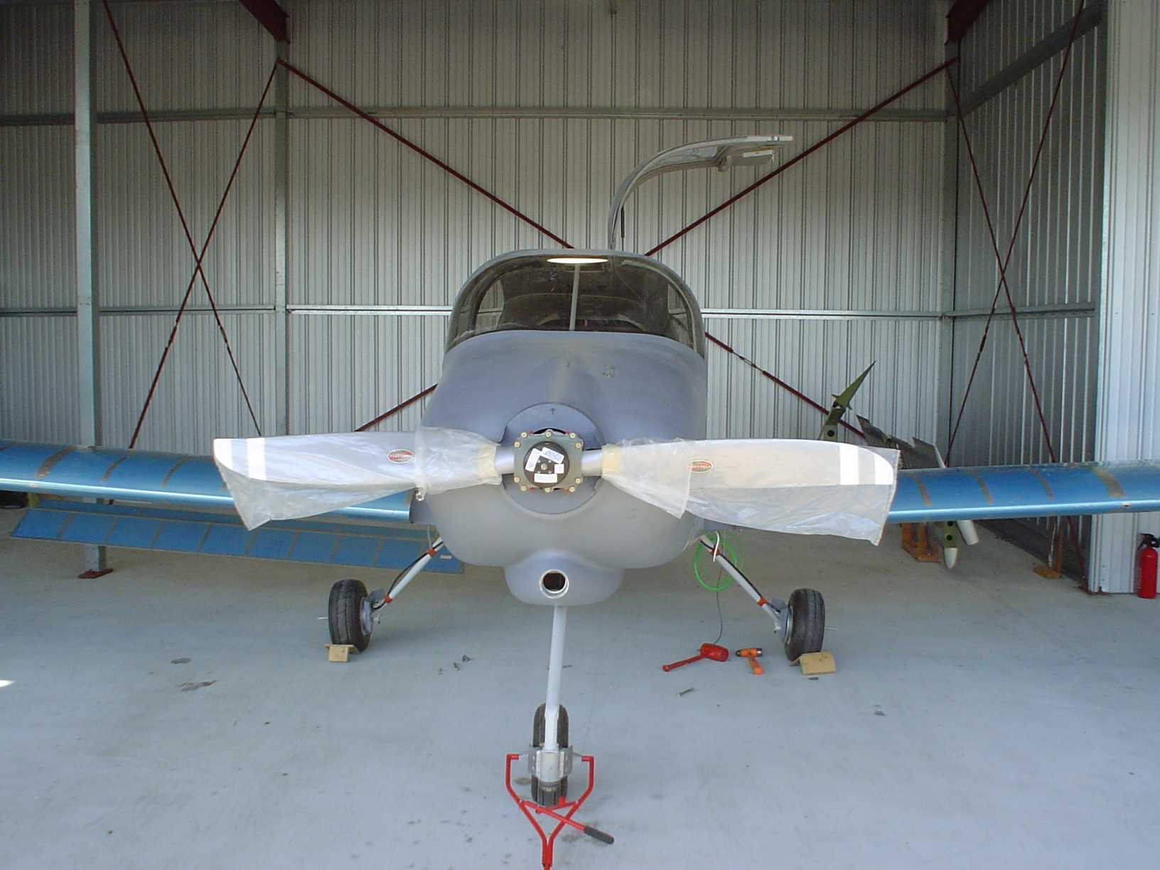 In the hanger with the wings hung.JPG
